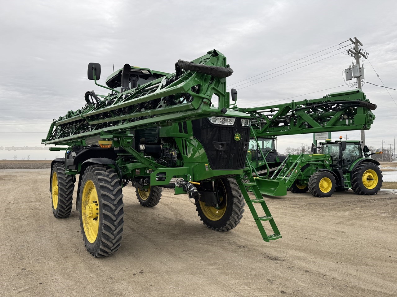 2025 John Deere 412R Image 3
