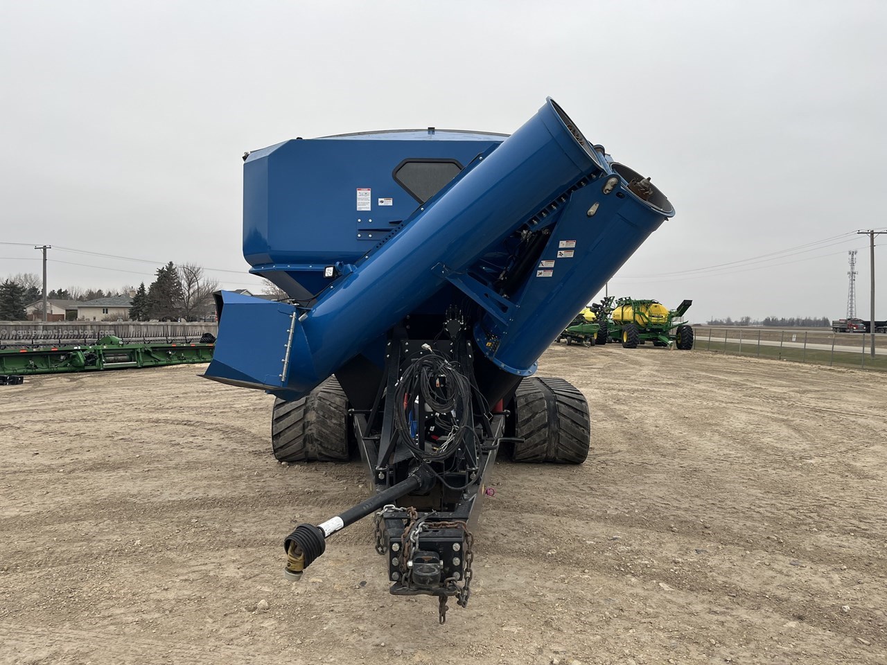 2023 Kinze 1321 Image 3
