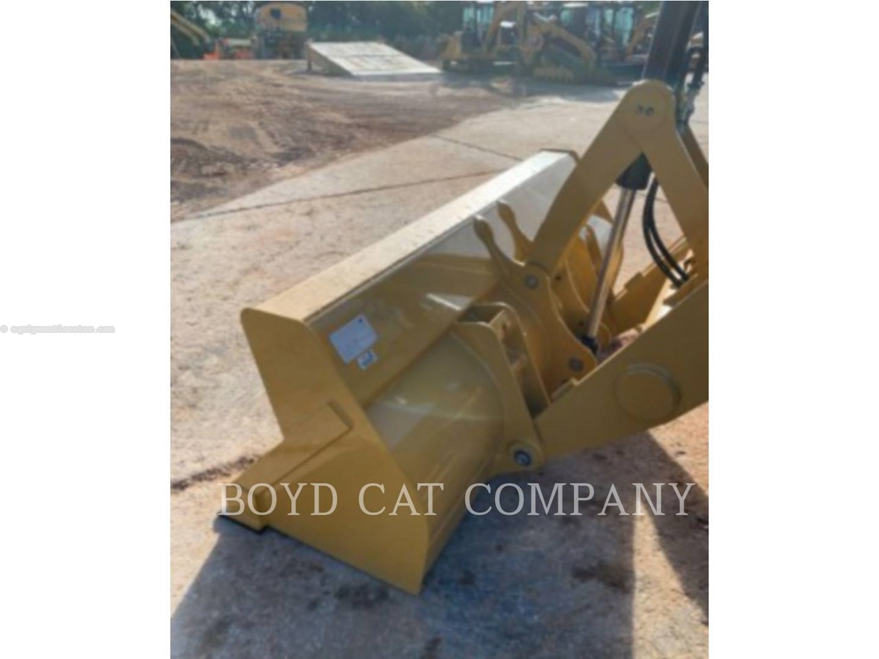 2023 Caterpillar 420 1.3 BT Image 2