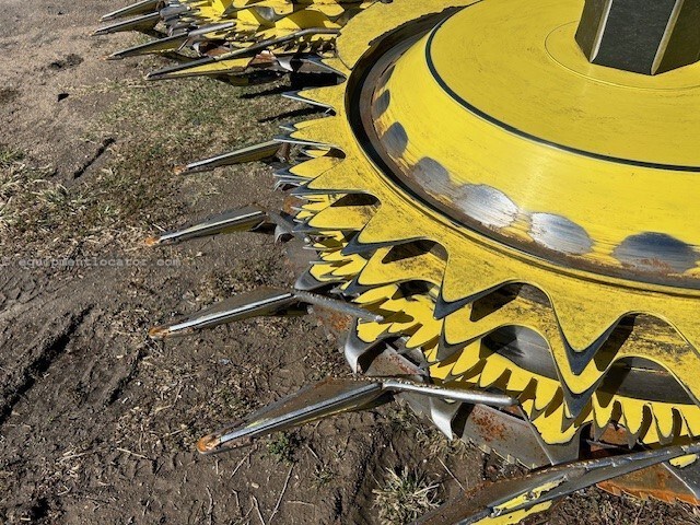 2021 John Deere 772 Image 4