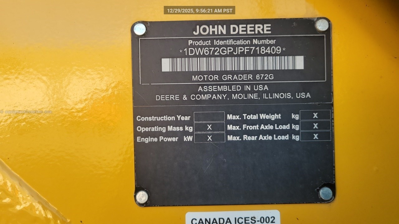 John Deere 672G Image 10