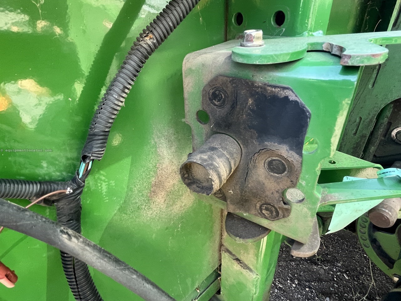 2012 John Deere 615P Image 10