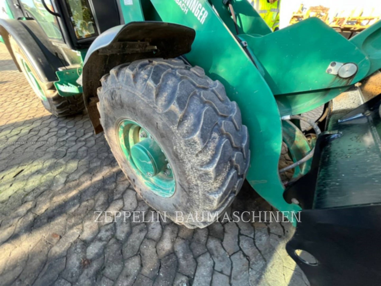 2022 Caterpillar 906M Image 10