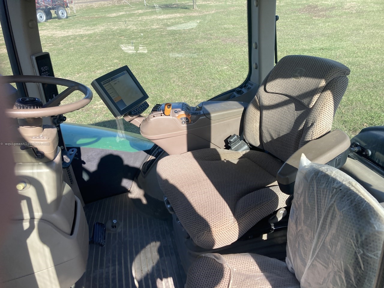 2017 John Deere 9520RX Image 10