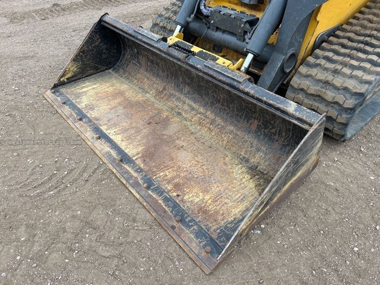 2023 John Deere 333G Image 10