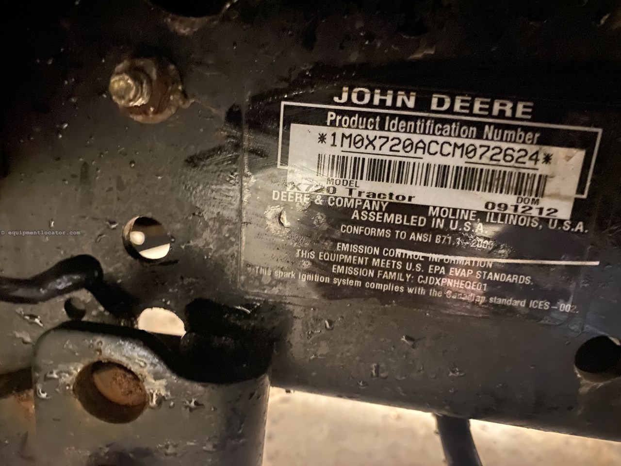 2012 John Deere X720 Image 10