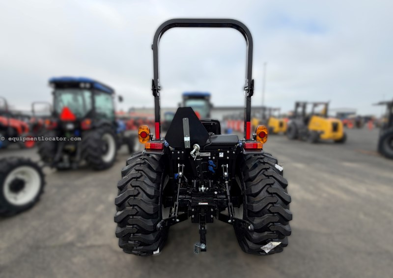 2025 New Holland Workmaster 25 ROPS Image 10