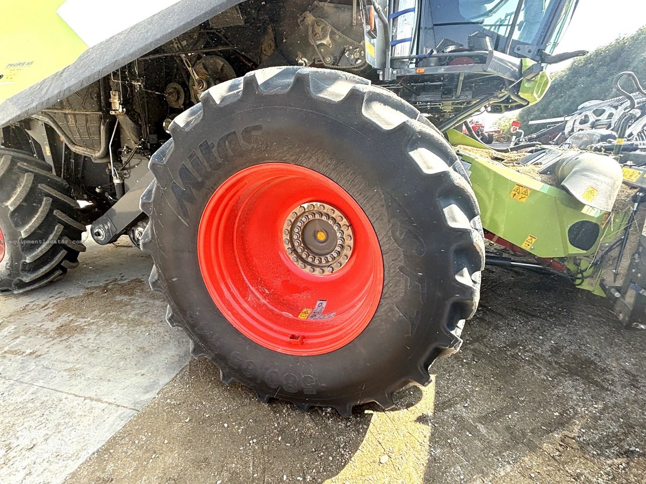 2025 CLAAS 8700 Image 10