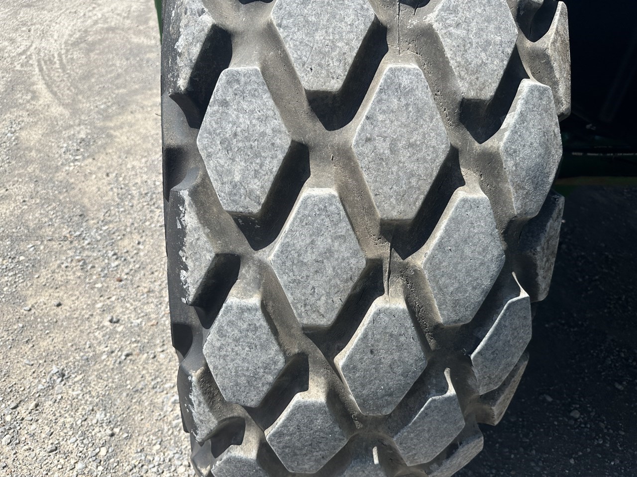 2022 John Deere W260R Image 10