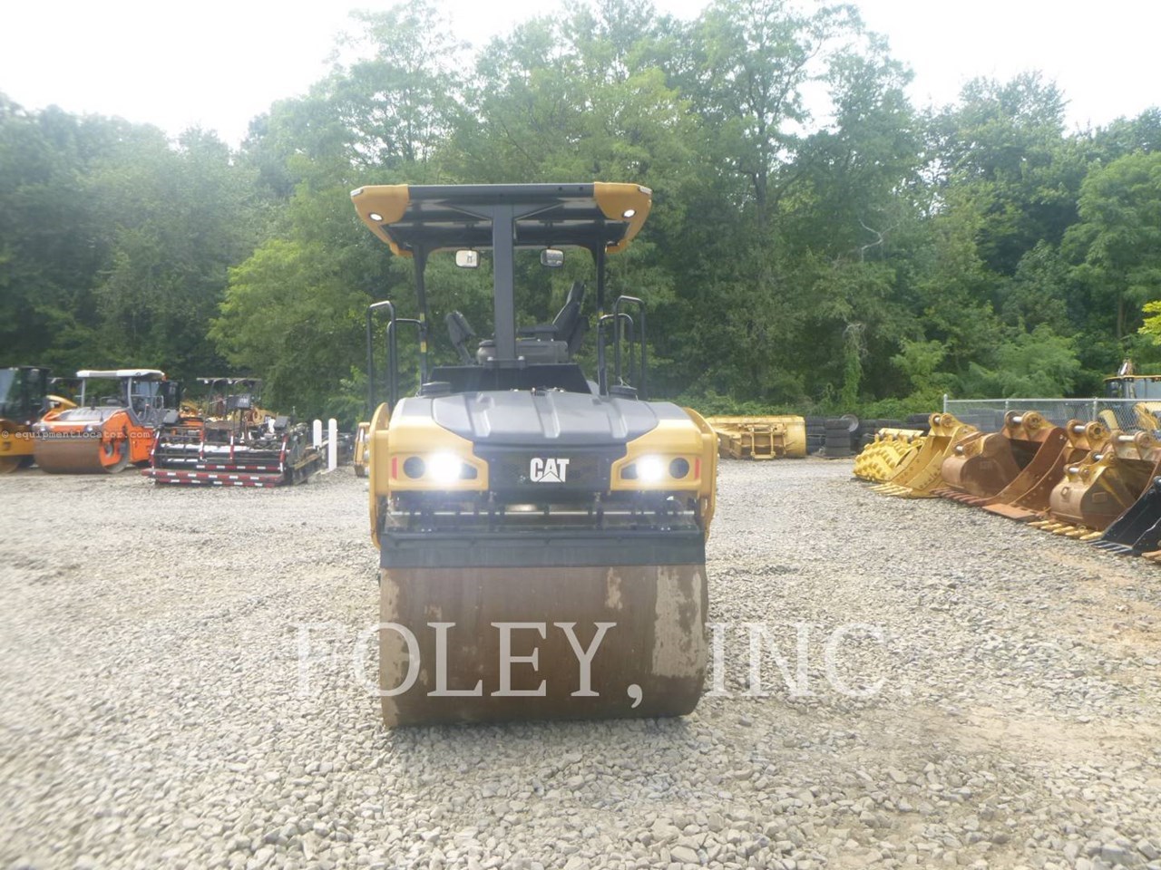 2024 Caterpillar CB7-02 Image 10