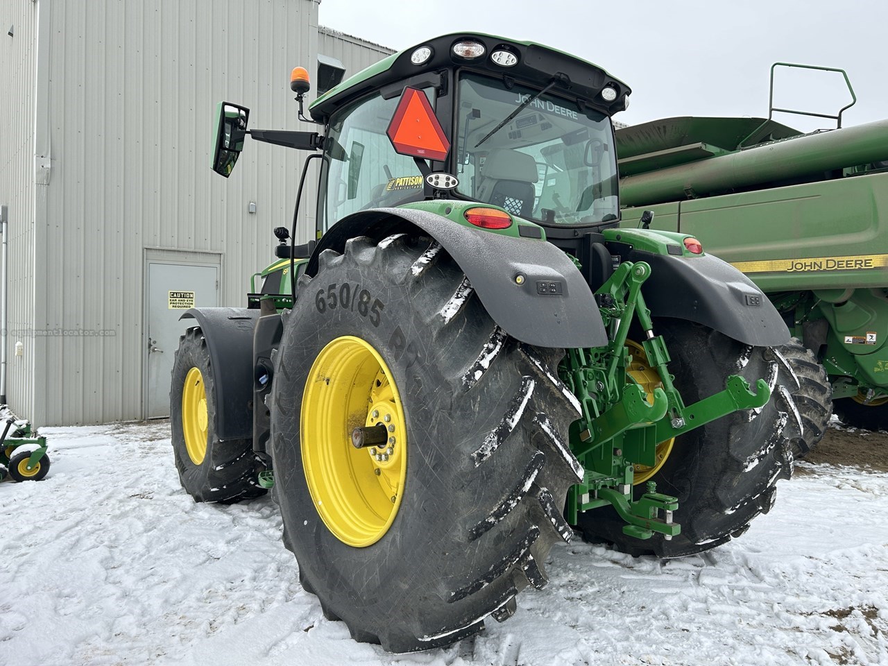 2024 John Deere 6R 215 Image 3