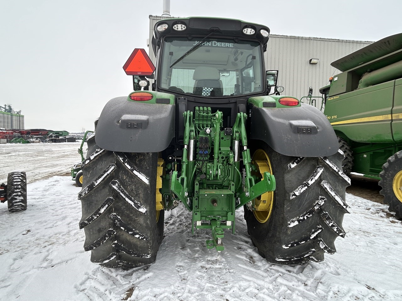 2024 John Deere 6R 215 Image 4