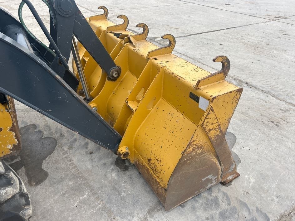 2023 John Deere 310SL Image 10