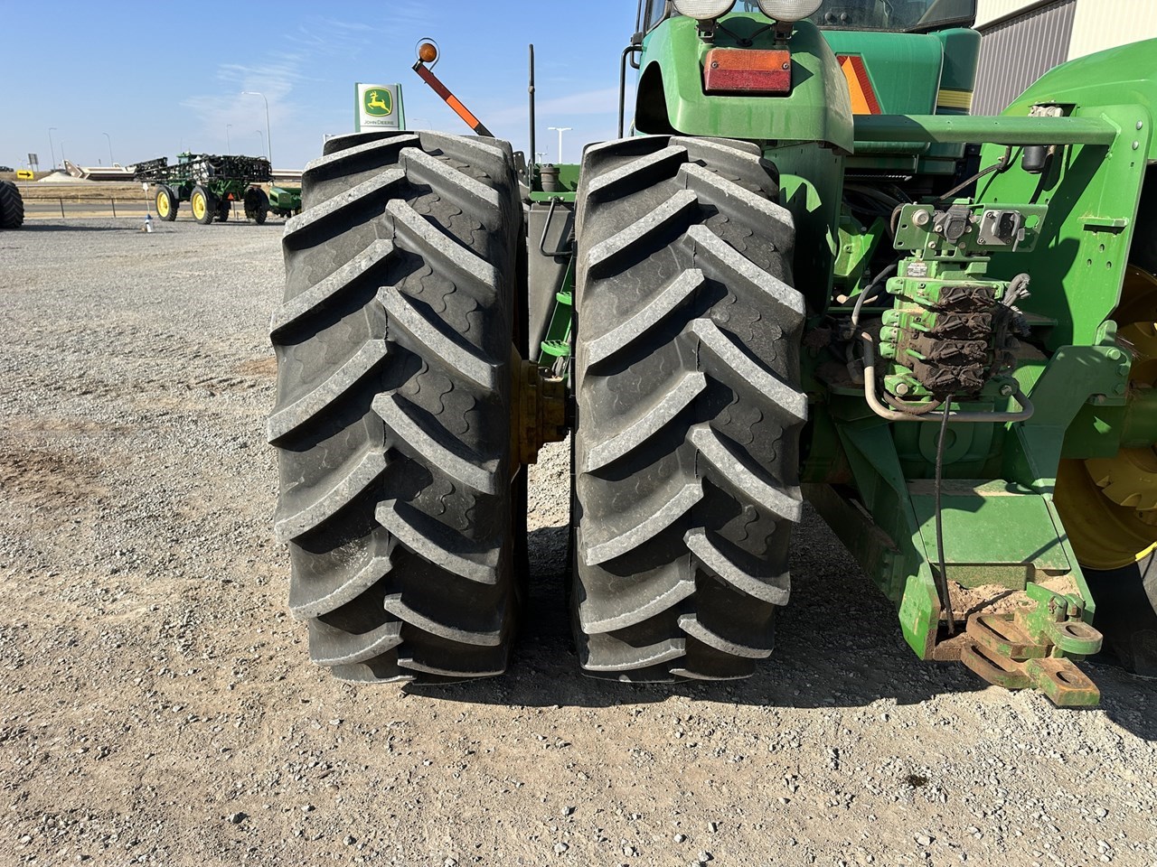 2010 John Deere 9330 Image 10