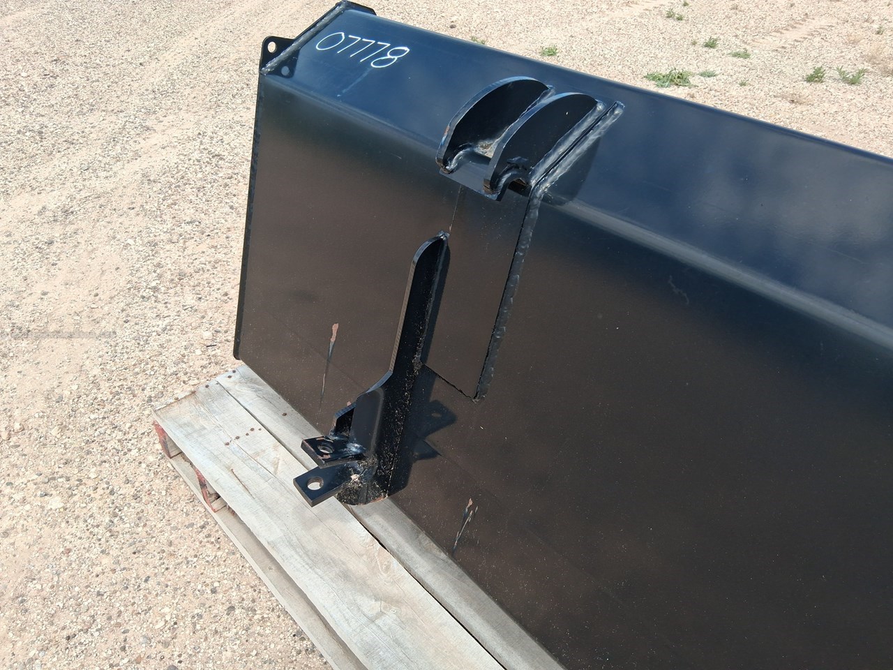 2024 Legend 84" FA Bucket Image 10