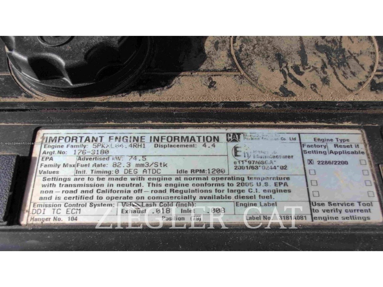 2005 Caterpillar TH360B Image 8