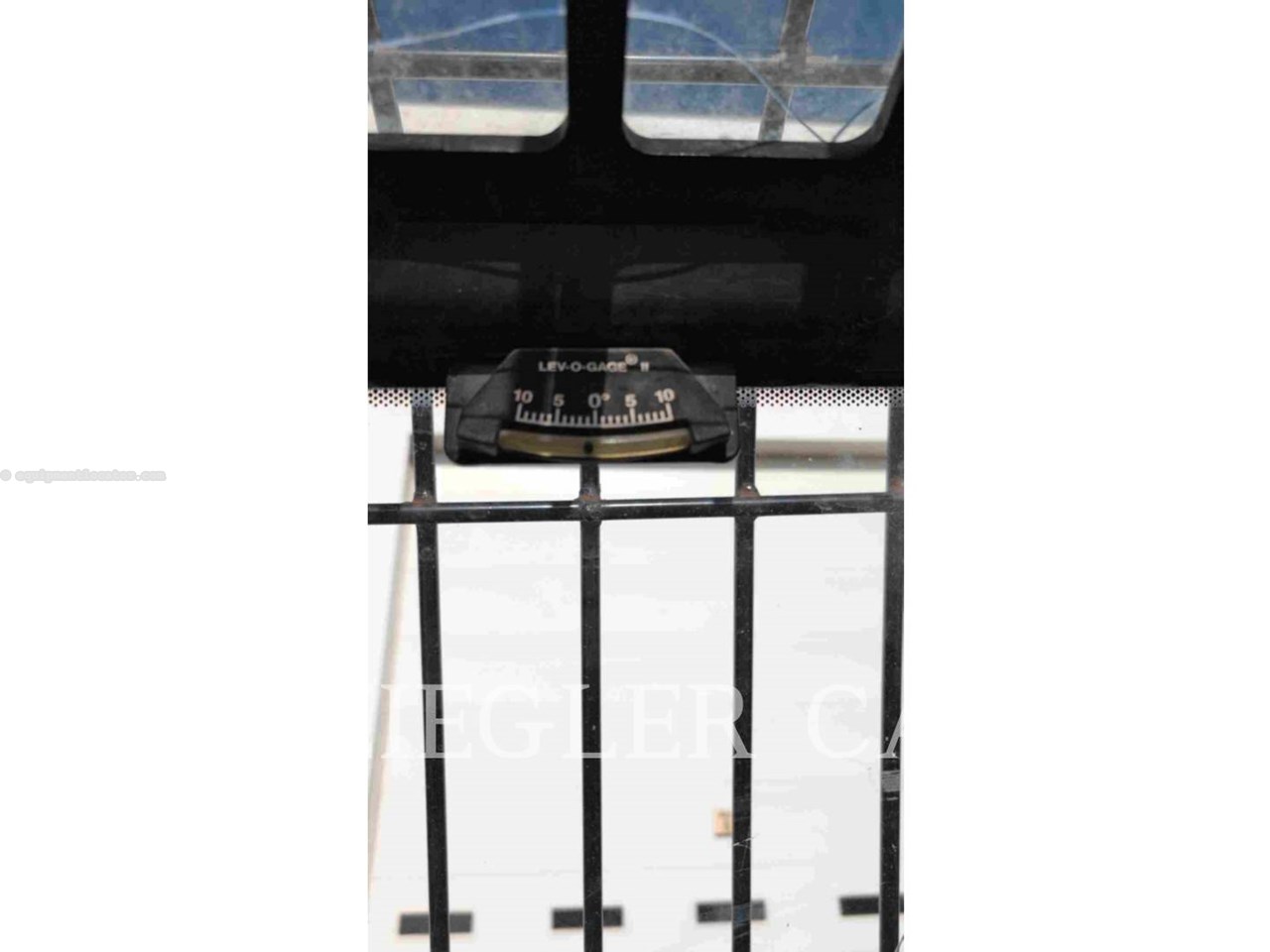 2005 Caterpillar TH360B Image 15