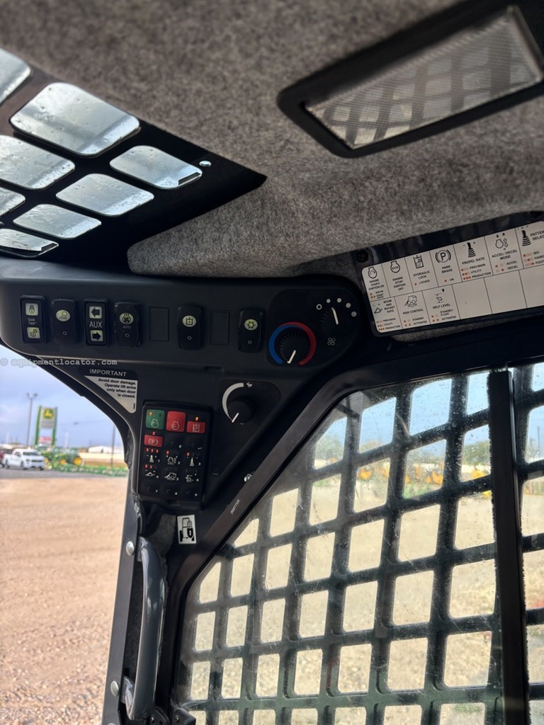 2024 John Deere 333G Image 2