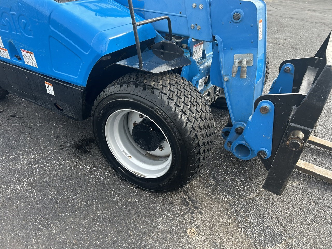 2018 Genie GTH5519 Image 6