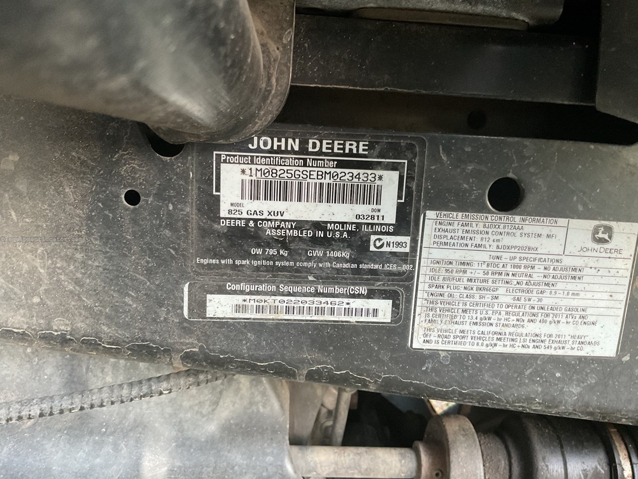2011 John Deere XUV 825I CAMO Image 10