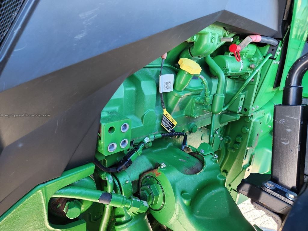 2024 John Deere 8R 340 Image 10