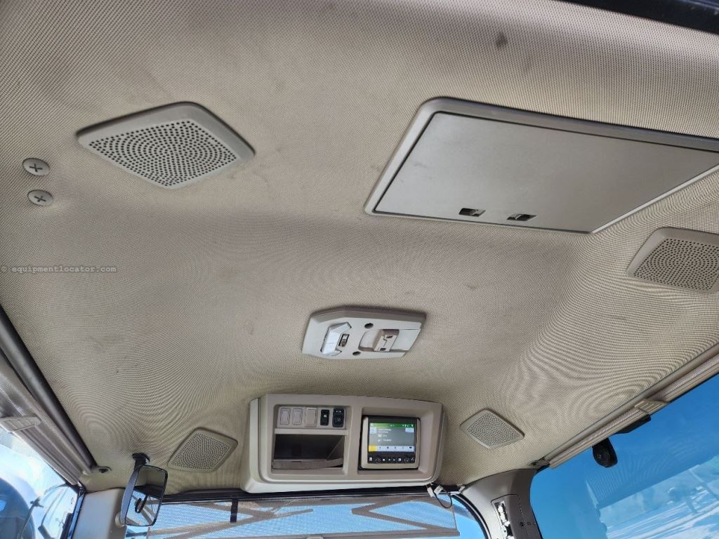 2024 John Deere 8R 340 Image 36