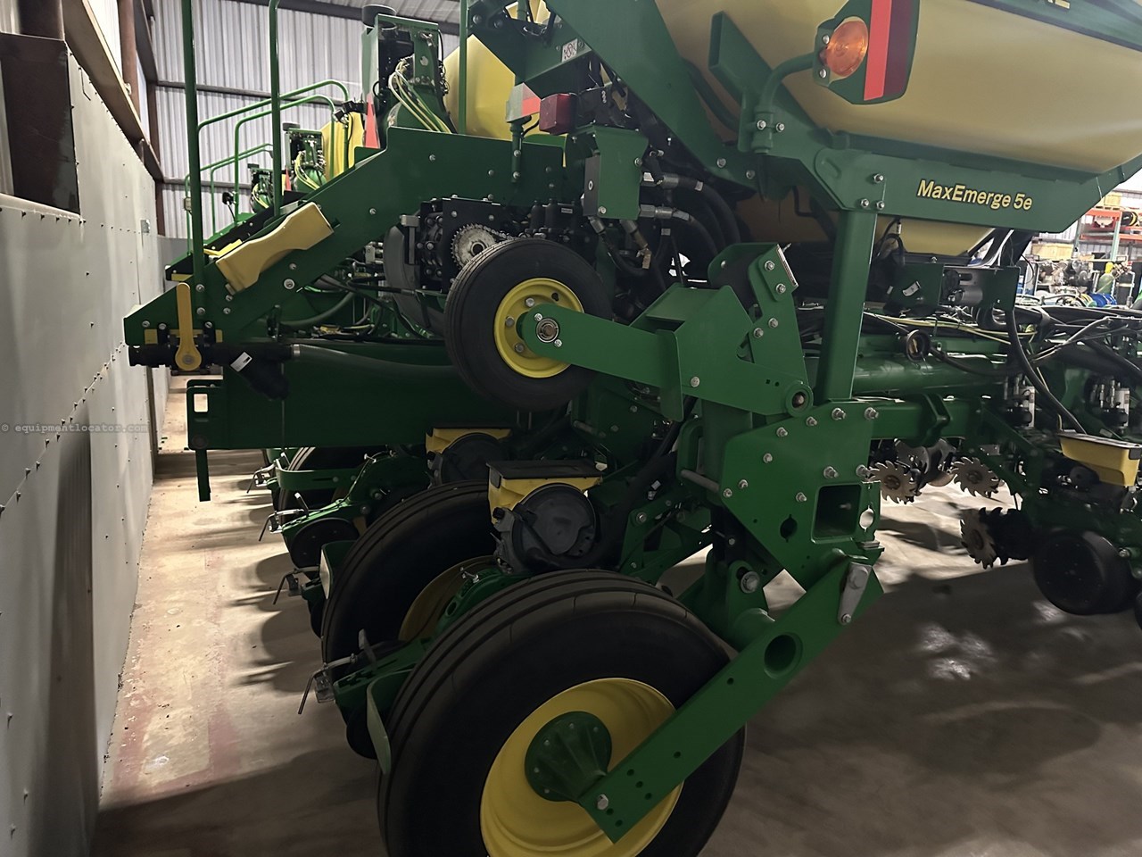 2020 John Deere 1775NT Image 10