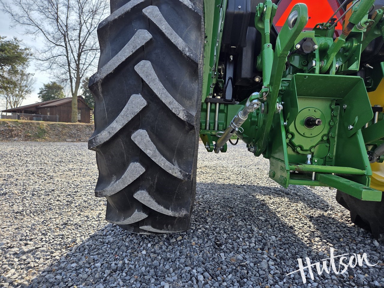 2022 John Deere 5055E Image 7