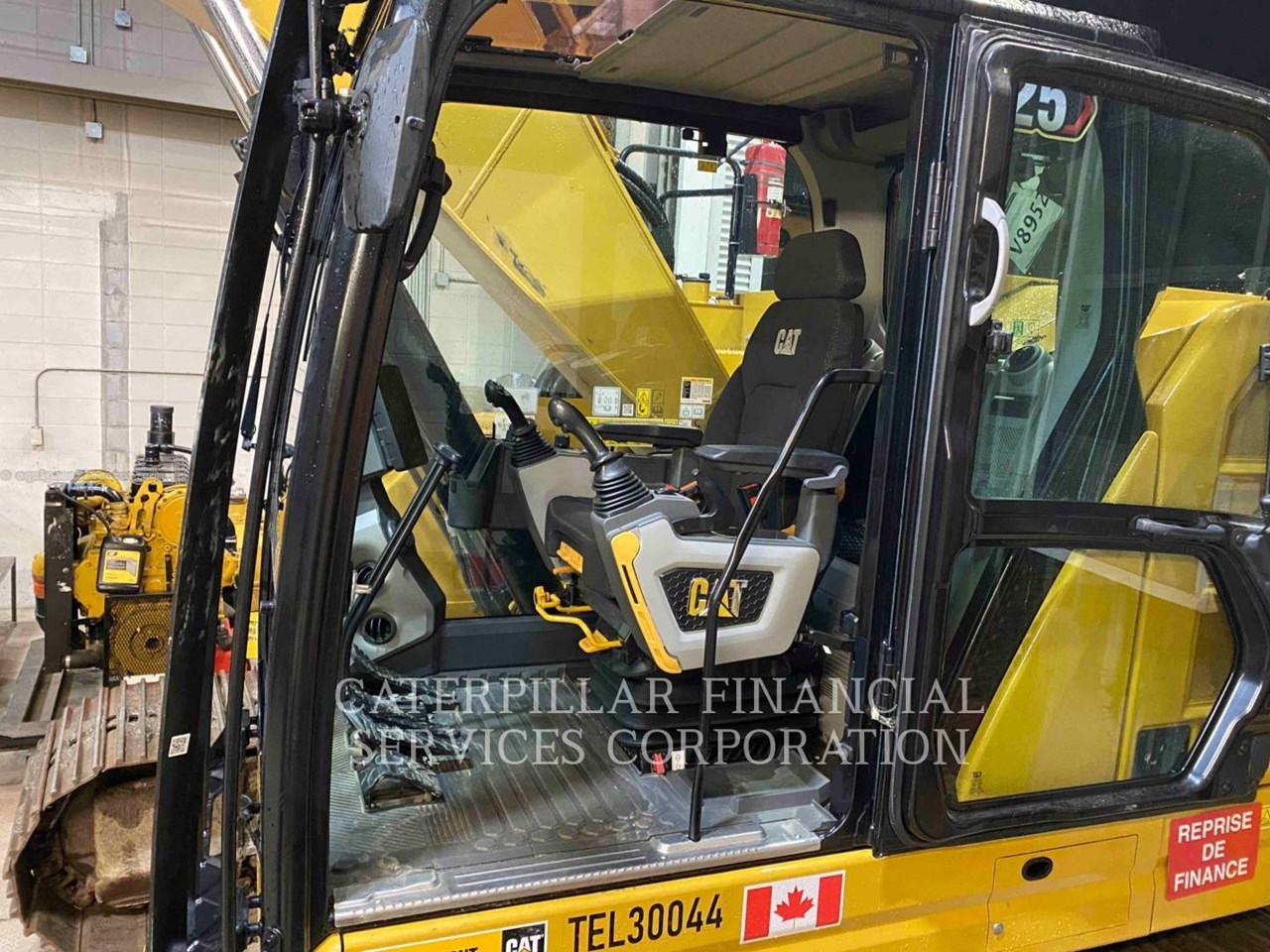 2023 Caterpillar 325 07D Image 10