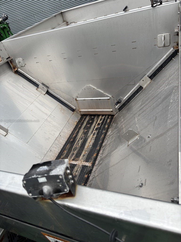 2019 John Deere F4365 Image 5