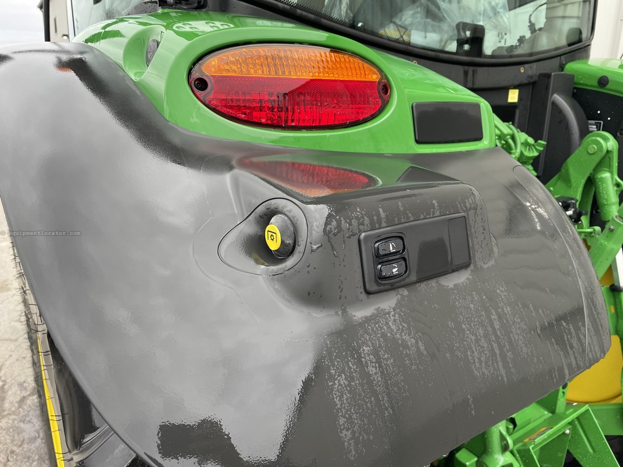 2025 John Deere 6R 140 Image 10