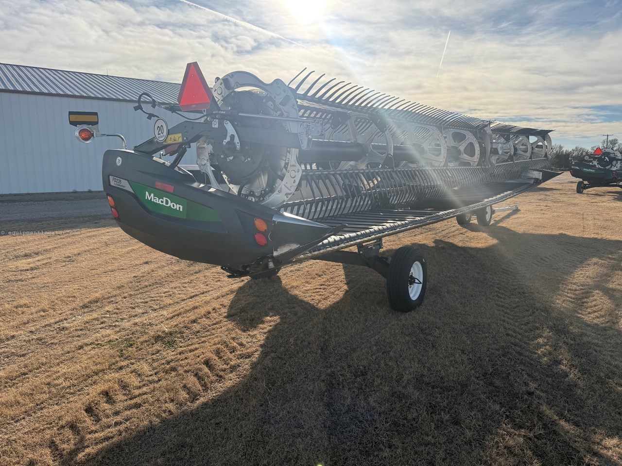 2025 MacDon FD235 Image 5