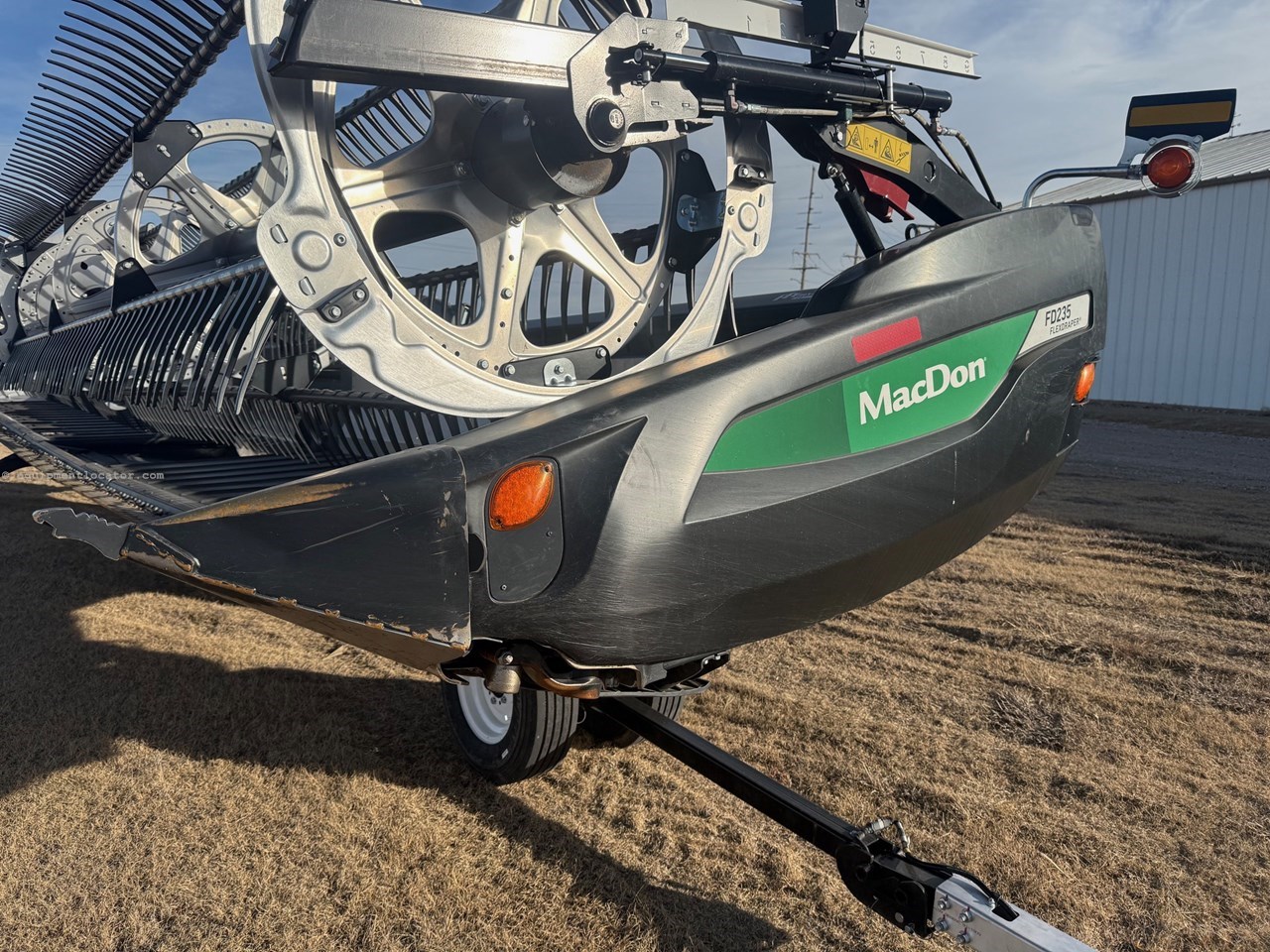 2025 MacDon FD235 Image 6