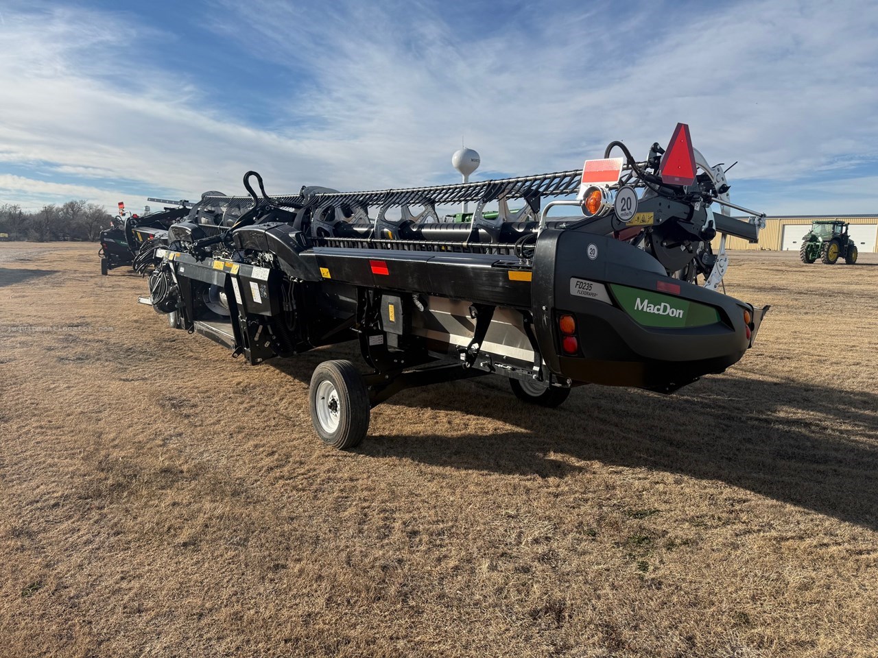 2025 MacDon FD235 Image 7