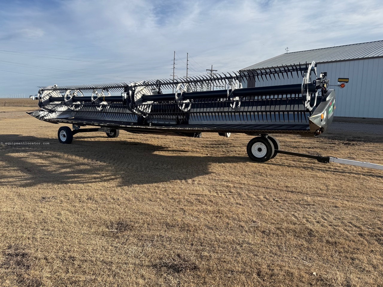 2025 MacDon FD235 Image 11