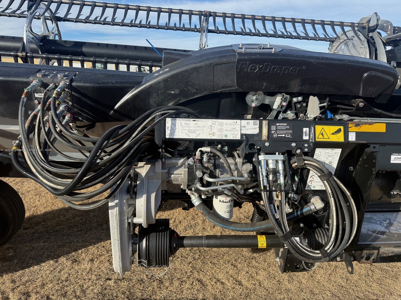 2025 MacDon FD235 Image 22