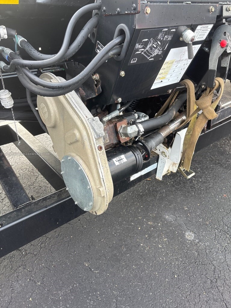 2016 MacDon FD-75S Image 10