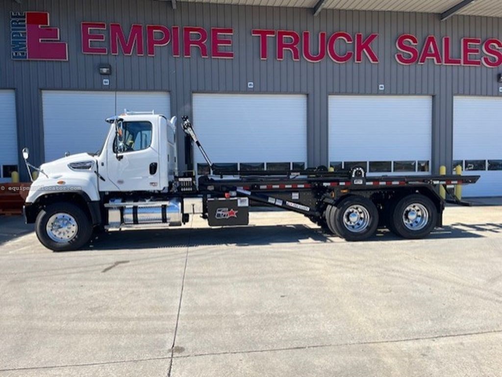 2026 Freightliner 114SD Image 2