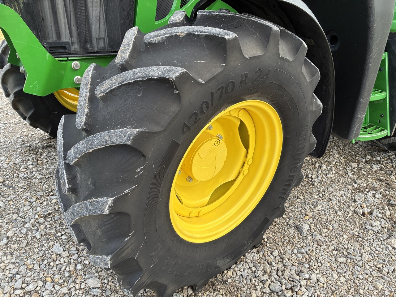 2022 John Deere 6120M Image 10