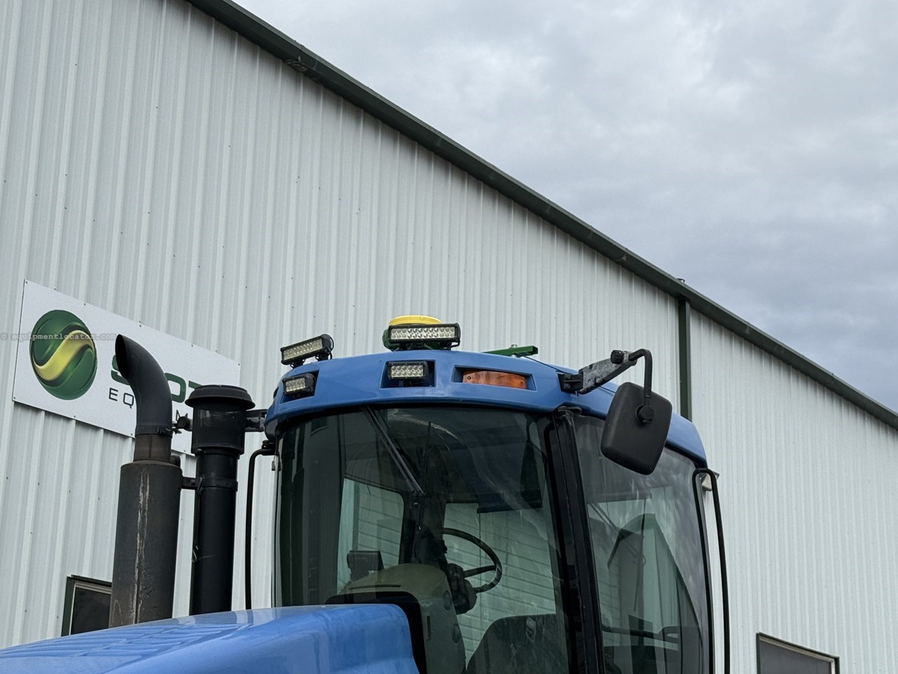 2005 New Holland TJ375 Image 10
