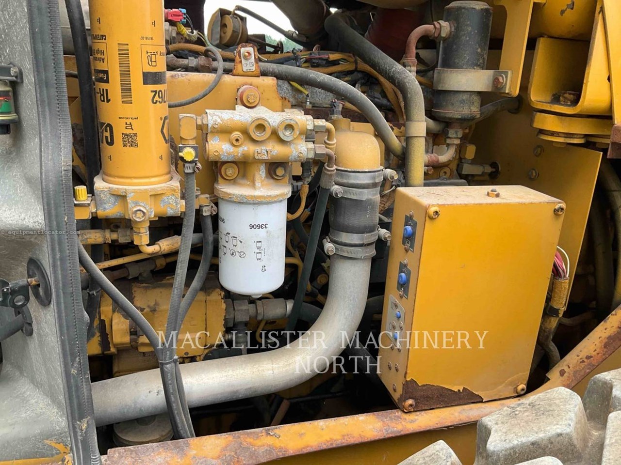 2003 Caterpillar 938G Image 10