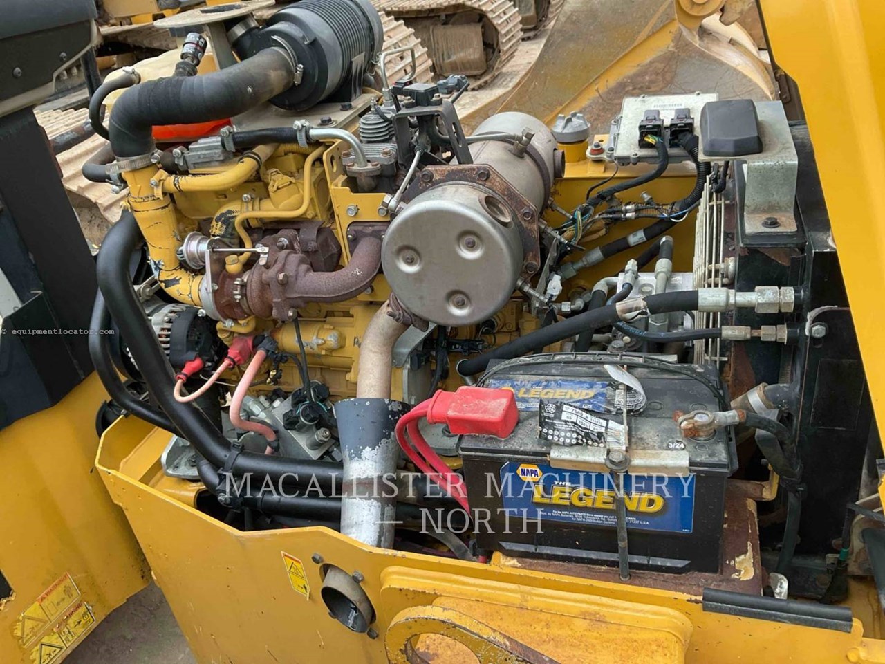 2015 Caterpillar CB24B Image 10