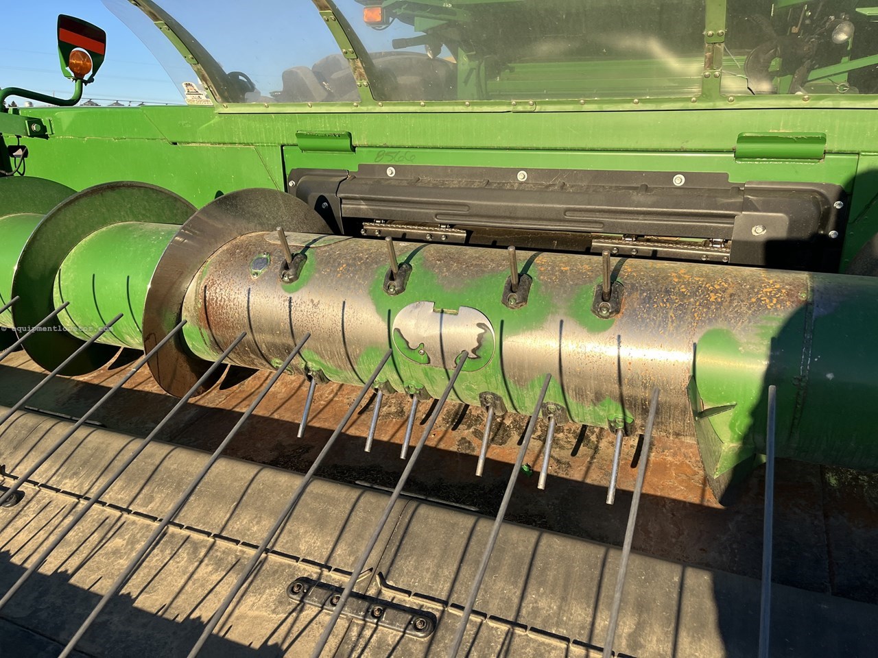 2013 John Deere 615P Image 10