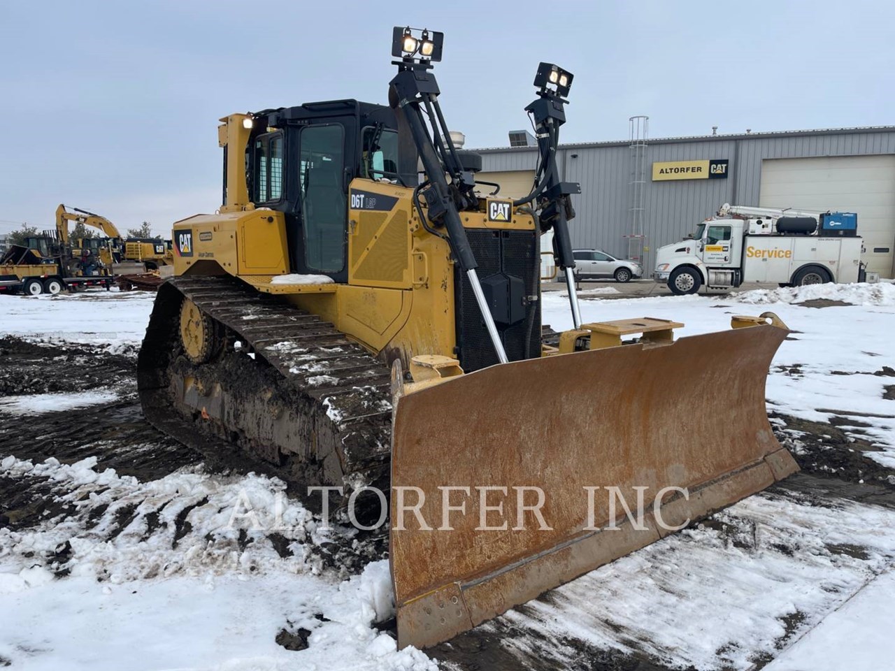 2019 Caterpillar D6T LGPPAT Image 2