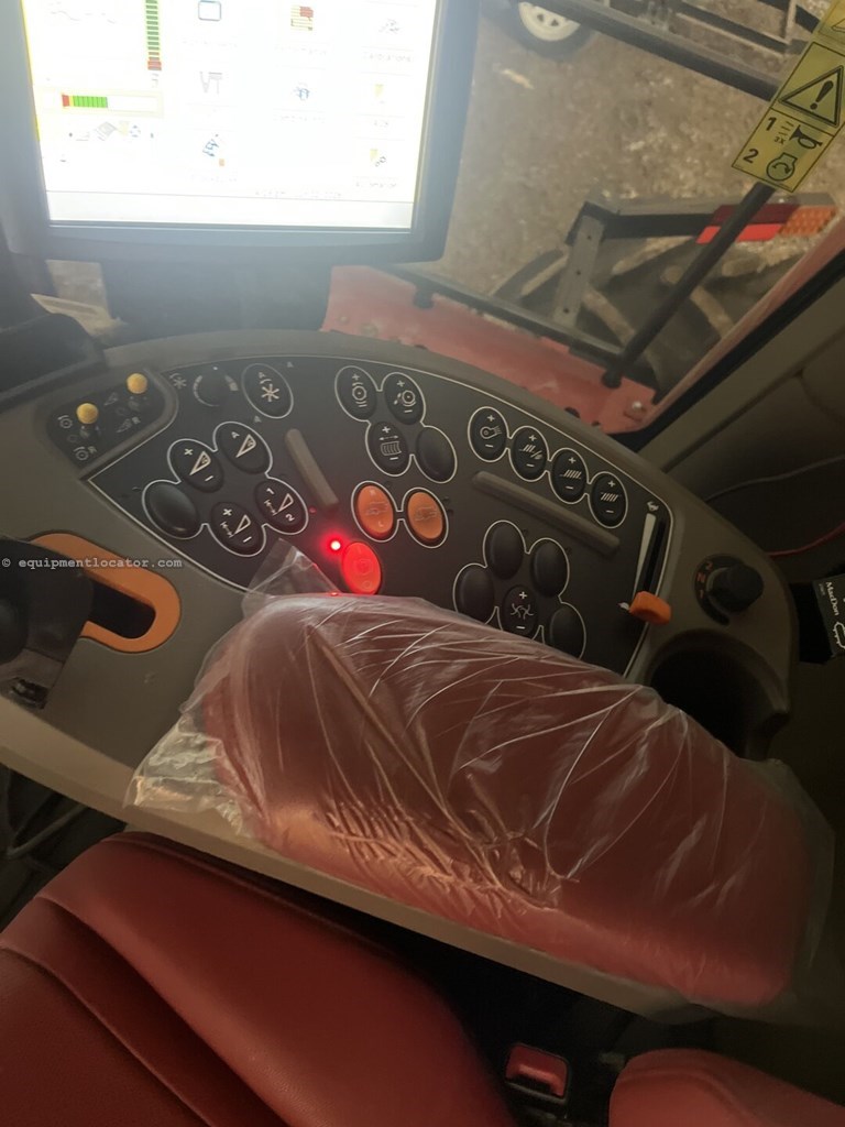 2024 Case IH 8250 Image 10