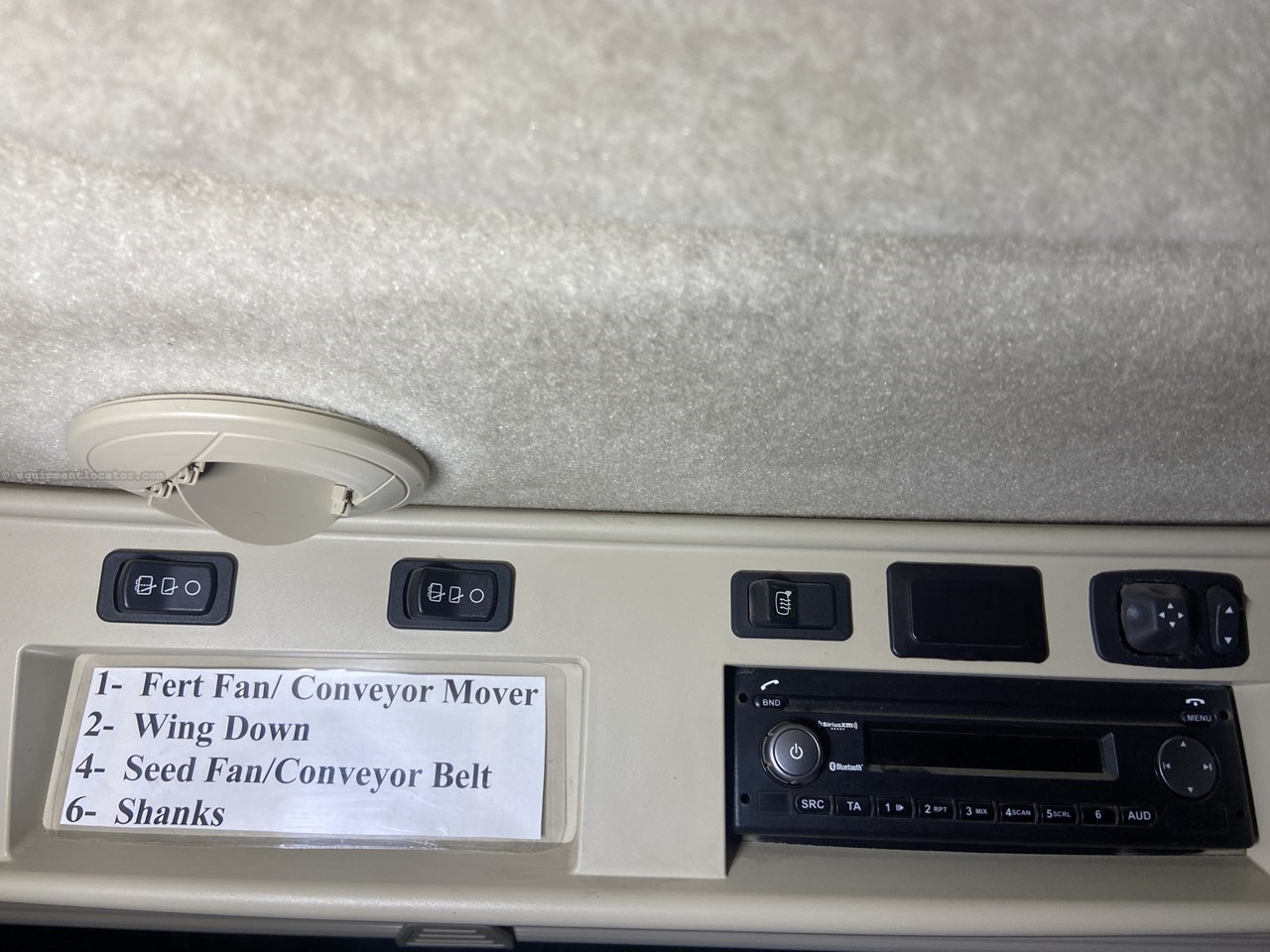 2018 John Deere 9620R Image 10