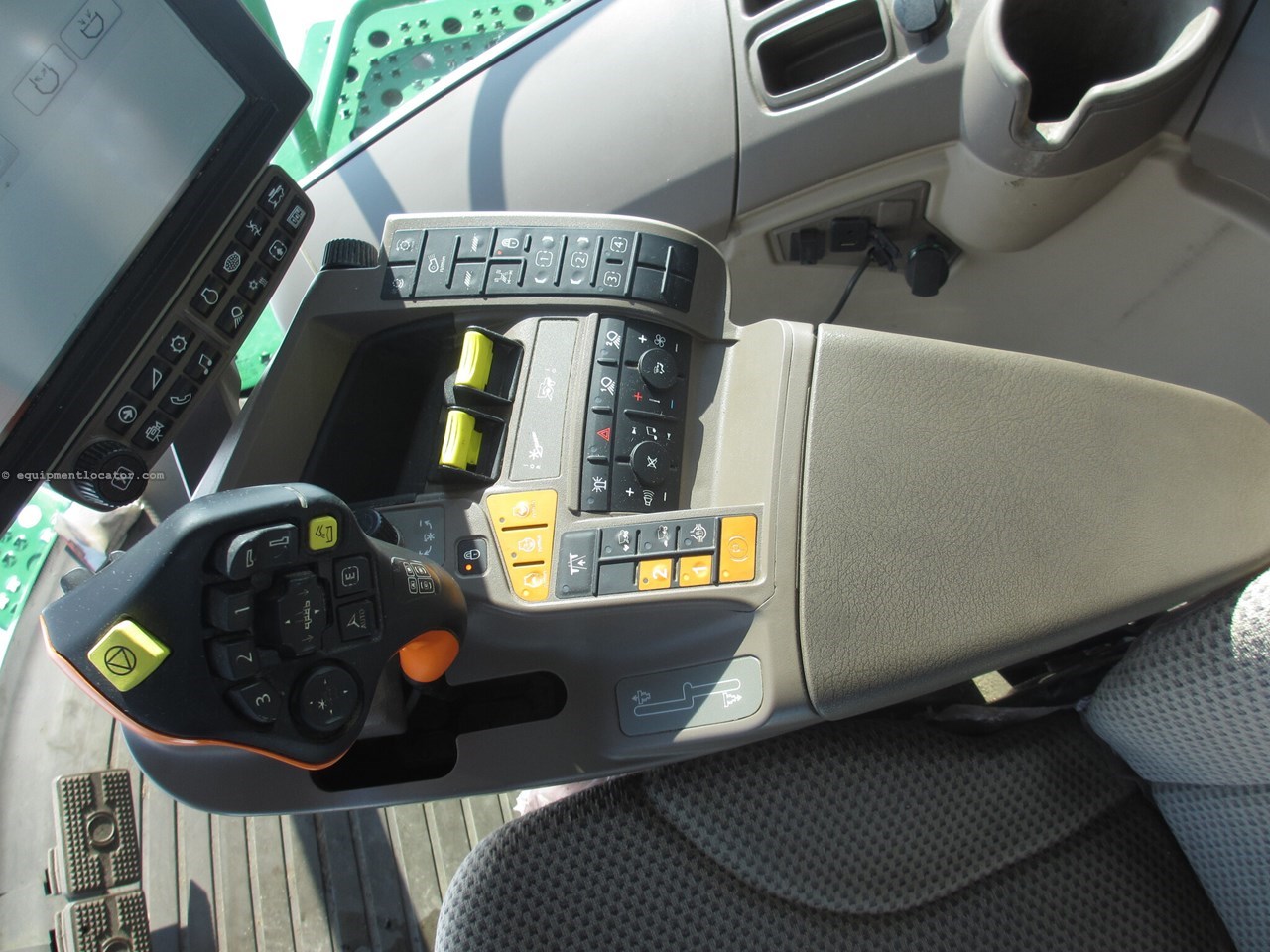 2021 John Deere S790 Image 37