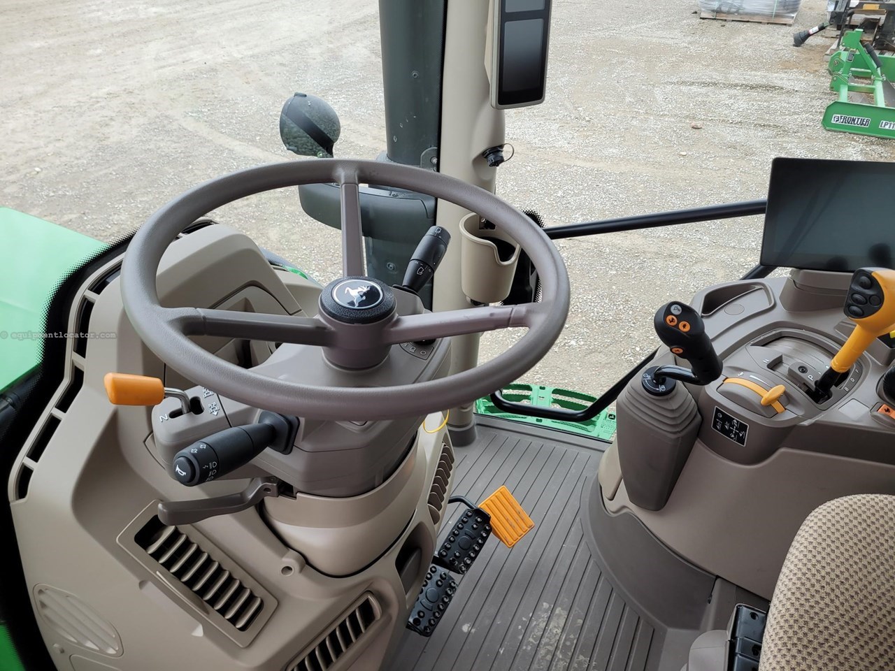 2025 John Deere 6R 130 Image 10