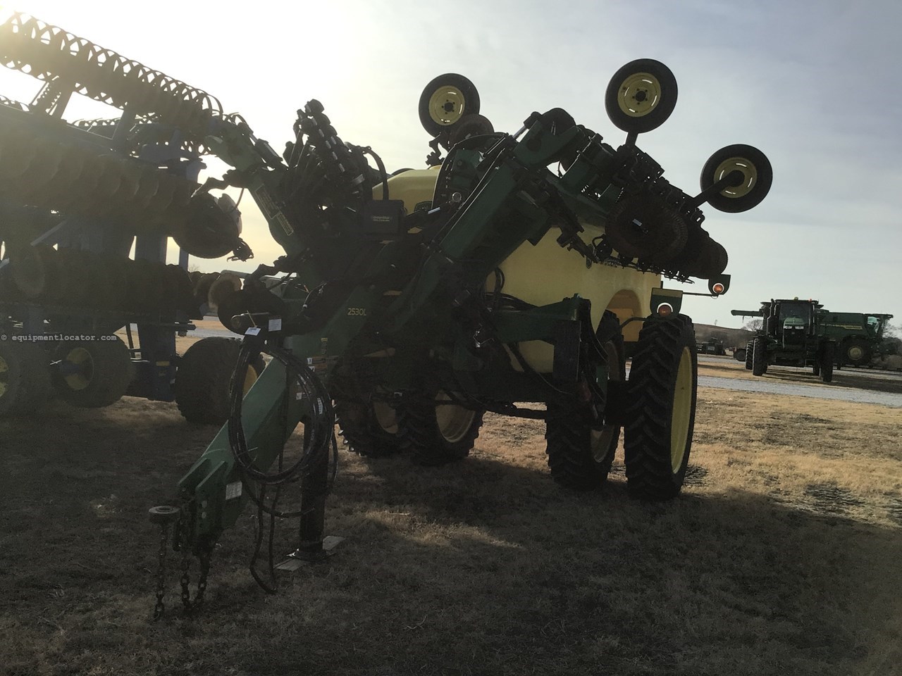 2025 John Deere 2530L Image 25