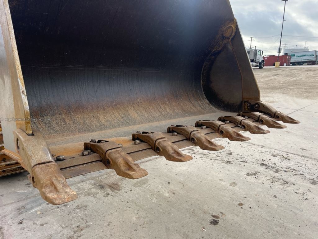 2022 John Deere 755K Image 13